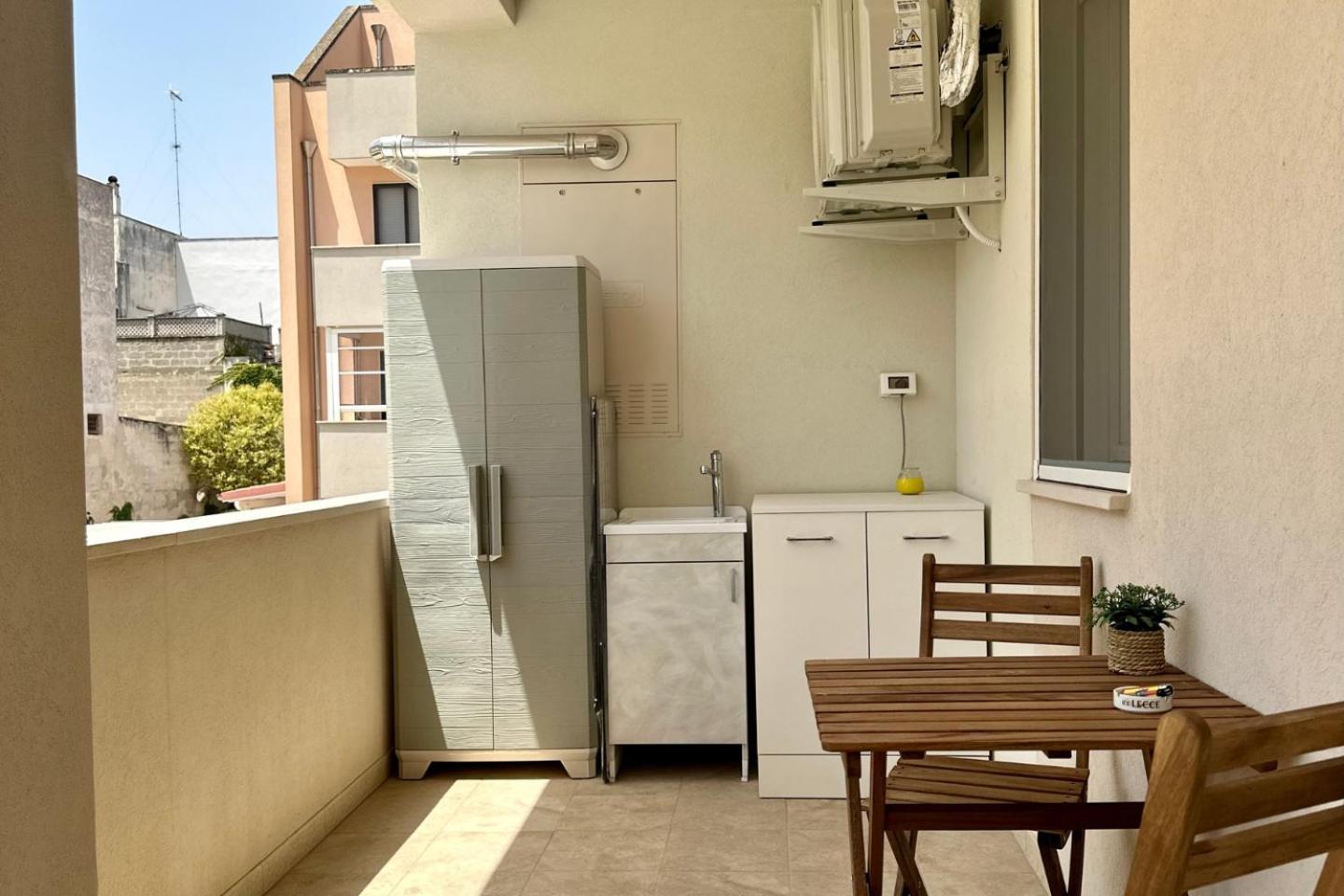 Belloluogohouse, Bilocale Luminoso Vicino Al Centro Storico Con Posto Auto Lecce Luaran gambar