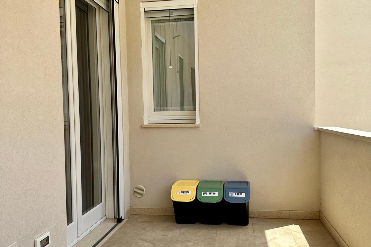 Belloluogohouse, Bilocale Luminoso Vicino Al Centro Storico Con Posto Auto Lecce Luaran gambar